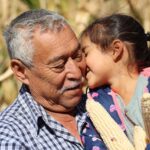 Tlaxcala envejece: crece la población, bajan los nacimientos y se estrecha el bono demográfico.