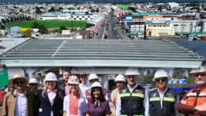 Lluvias mantienen retrasada obra del puente en Chiautempan; aún sin fecha de entrega.