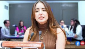 Miriam Martínez cuestiona pendientes del Congreso y exige resultados ante demandas ciudadanas.