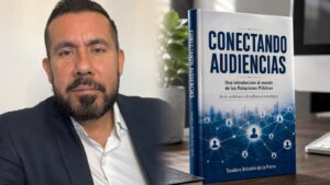 Teodoro Briceño presenta “Conectando Audiencias”, una introducción al mundo de las Relaciones Públicas.