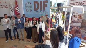 Coloca gobernadora primera piedra de la Ciudad del Adulto Mayor en Calpulalpan
