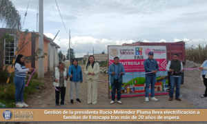 Gestión de la presidenta Rocío Meléndez Pluma lleva electrificación a familias de Estocapa tras más de 20 años de espera.