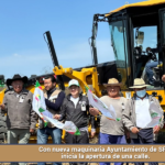 Con nueva maquinaria Ayuntamiento de SPM inicia la apertura de una calle.