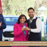 Entrega gobernadora nuevos vehículos para mejorar los servicios de salud en Tlaxcala.