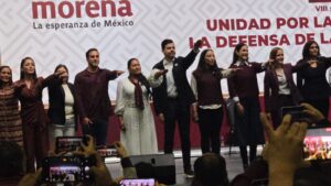 Ana Lilia Rivera construye la unidad de Morena en Tlaxcala.