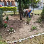Cuadrillas de Empleo Temporal avanzan en el embellecimiento del parque de Ixtenco.