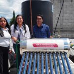 Presidenta Rocío Meléndez Pluma gestiona calentadores solares para más de 80 familias tlaltelulquenses.