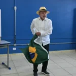 Lula vota y llama a rechazar «la barbarie» en la primera vuelta electoral de Brasil.